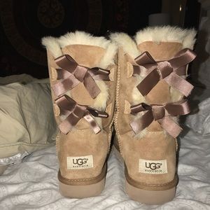 UGG Shoes - Brown Bailey Bow Ugg Boots UGG Shoes - Brown Bailey Bow Ugg Boots